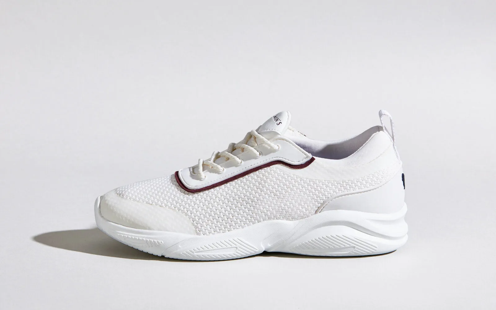 Max Hybrid Sneakers : White